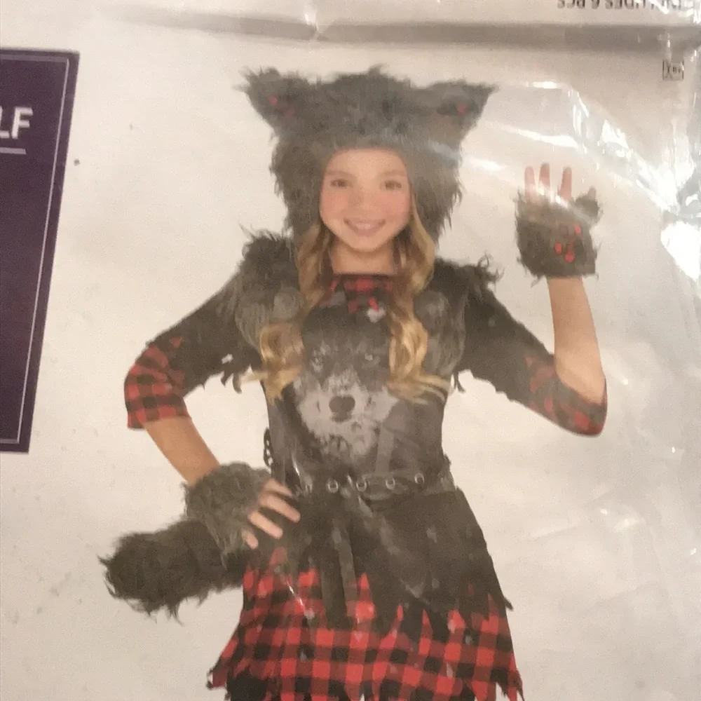 She-Wolf Girls Brown And Red Wolf Halloween Costume. NWT. Size M 8-10.